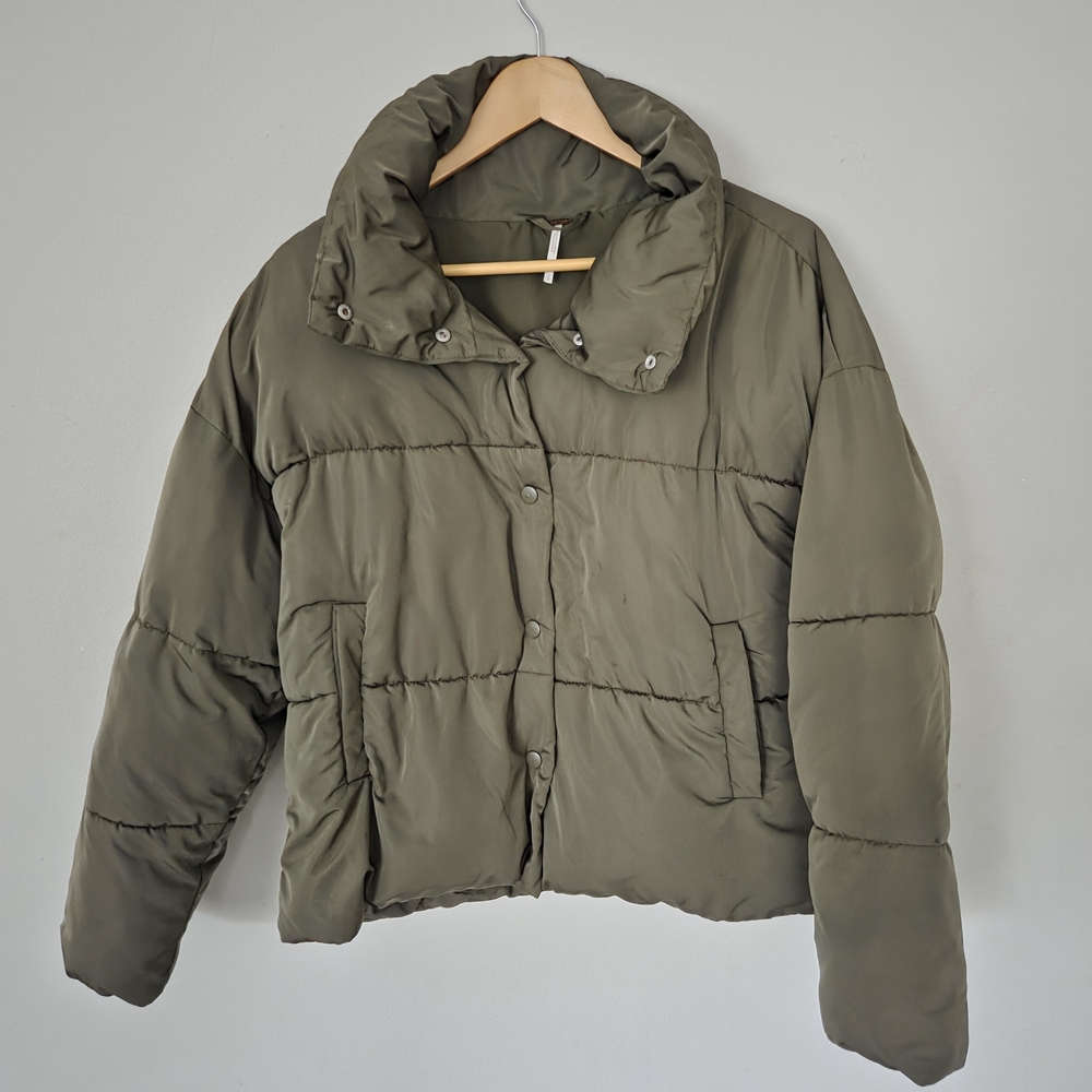 Free People Weekender Olive Green Puffer Jacket - Picture 2 of 8